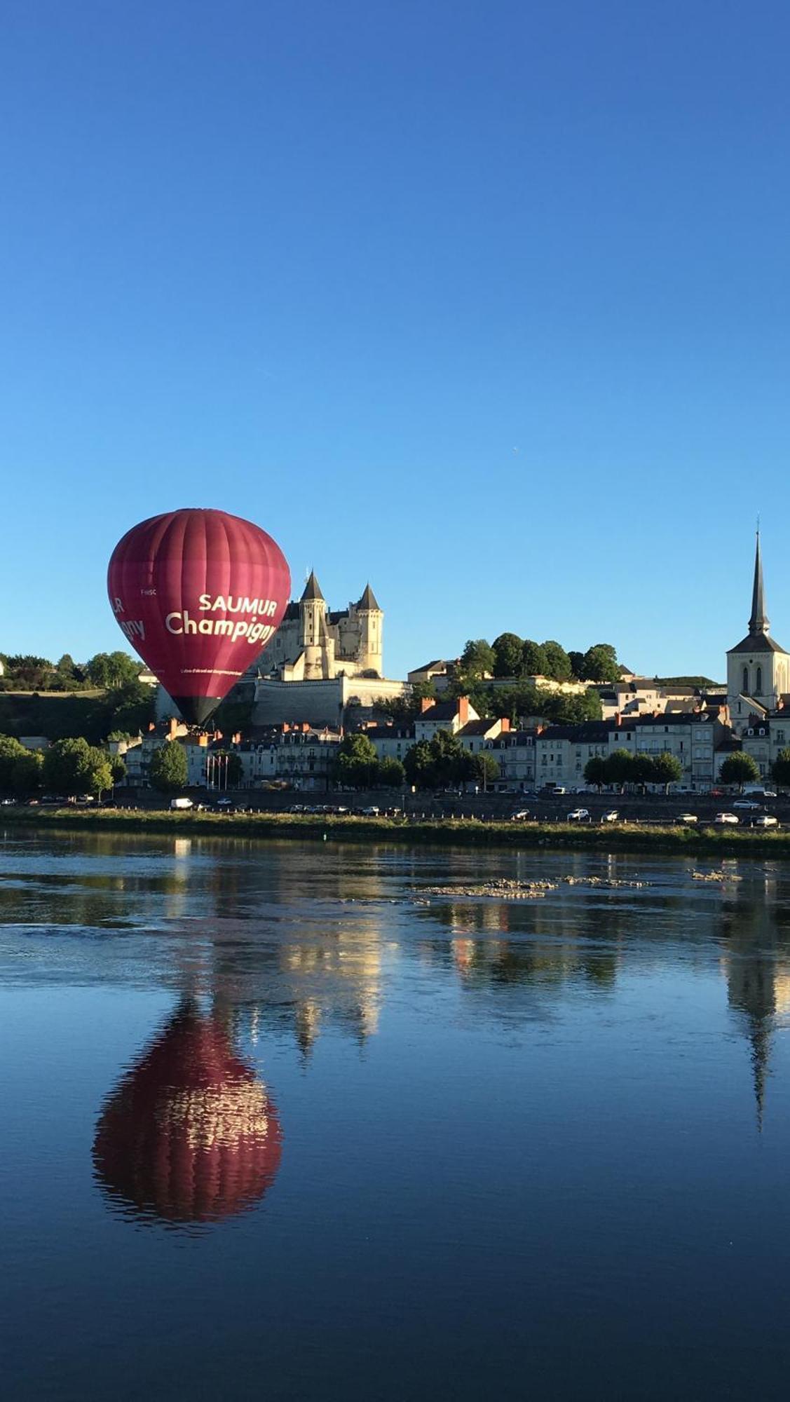 Appartement Le Moliere Vue Sur Loire Сомюр Екстериор снимка